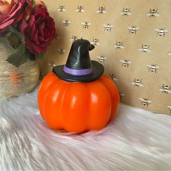 Moonlight Manor Jack O Lantern Candle With Witch Hat - Picture 8 of 9